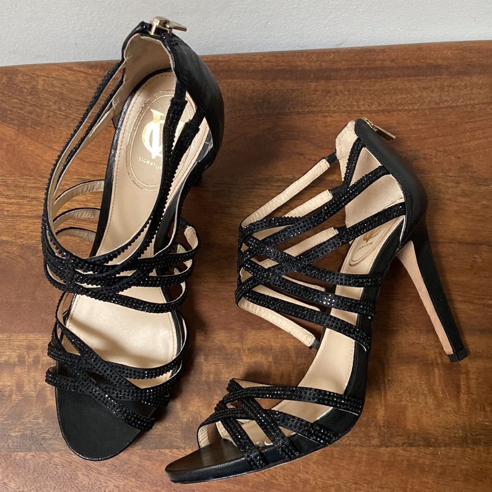 Vince Camuto Signature Brigitte Leather Heels/Pumps